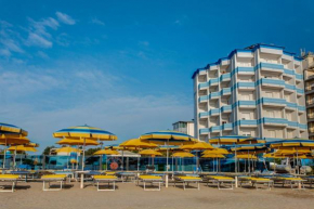  Hotel Asiago Beach  Лидо Дель Савио